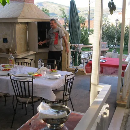 Apartman Mravak
